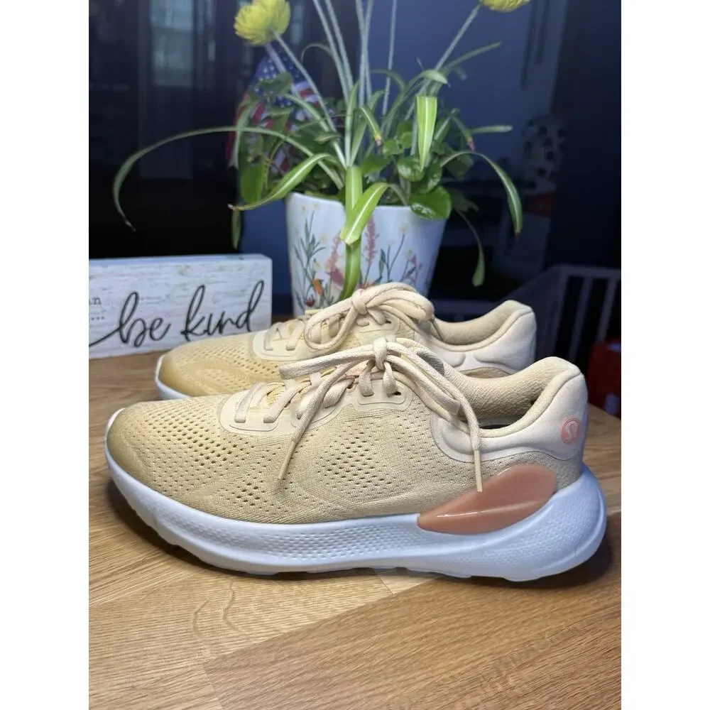 lululemon Unisex Beige/White Low Top Lace-Up Athletic Sneakers Rubber Outsole